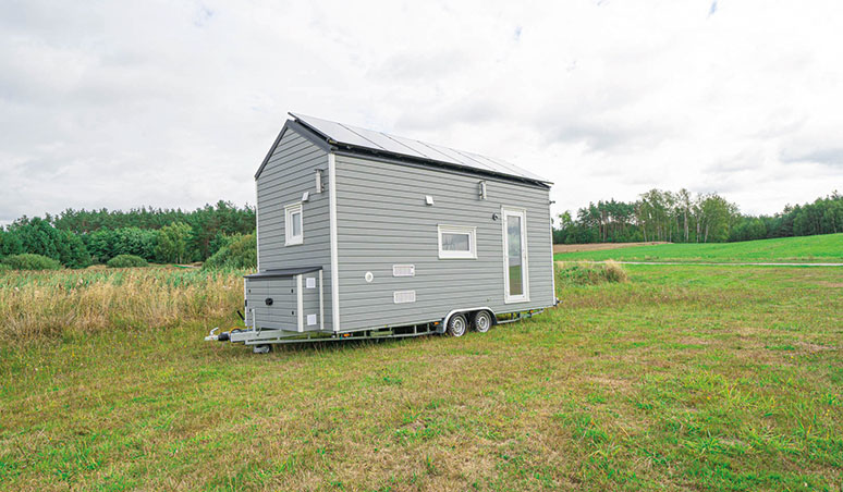 W energetycznym ogrodzie Off-grid w wydaniu tiny house  3